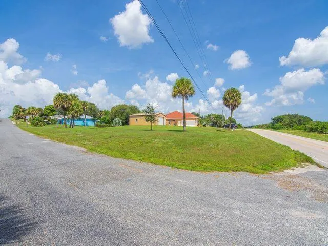 5327 Old Dixie Highway Fort Pierce, FL 34946