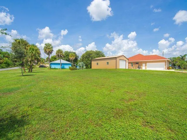 5327 Old Dixie Highway Fort Pierce, FL 34946