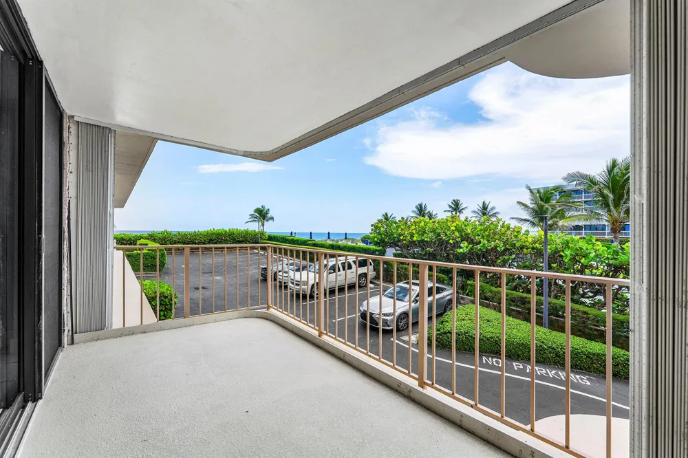 3200 S OCEAN BOULEVARD #A202 Palm Beach, FL 33480