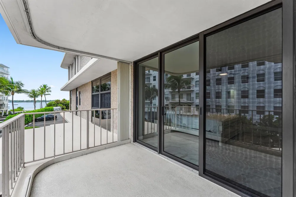 3200 S OCEAN BOULEVARD #A202 Palm Beach, FL 33480