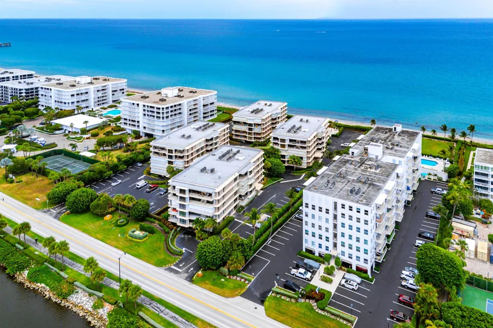 3200 S OCEAN BOULEVARD #A202 Palm Beach, FL 33480