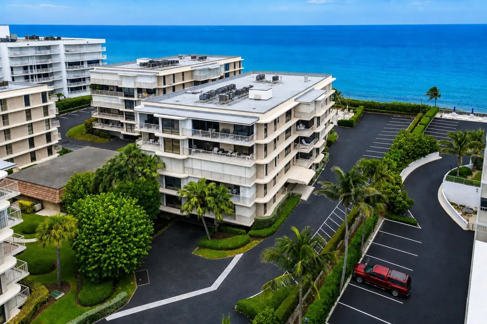 3200 S OCEAN BOULEVARD #A202 Palm Beach, FL 33480