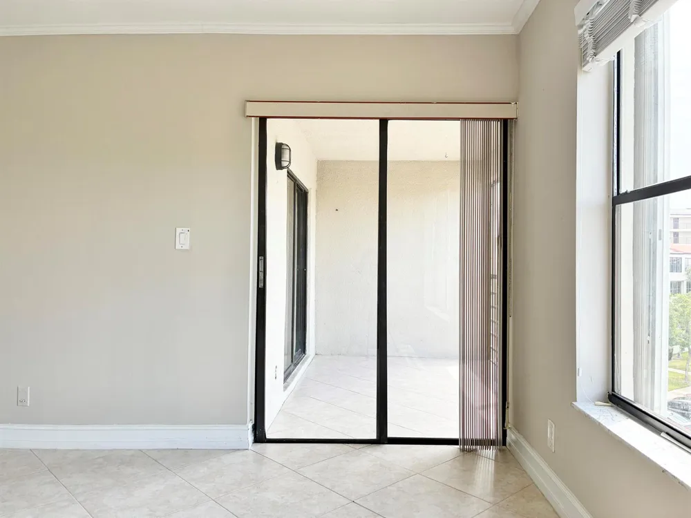 2306 S Cypress Bend Drive #420 Pompano Beach, FL 33069