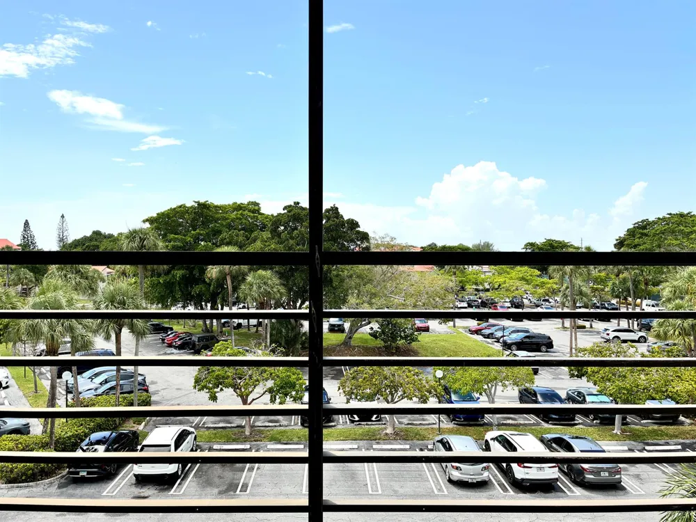 2306 S Cypress Bend Drive #420 Pompano Beach, FL 33069
