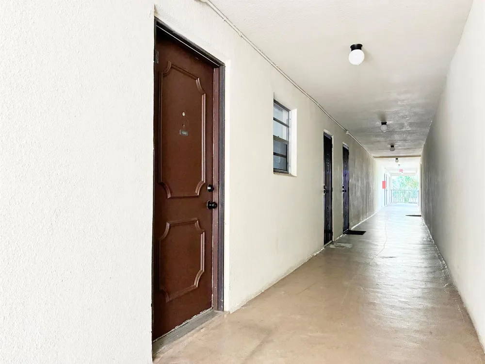 2306 S Cypress Bend Drive #420 Pompano Beach, FL 33069