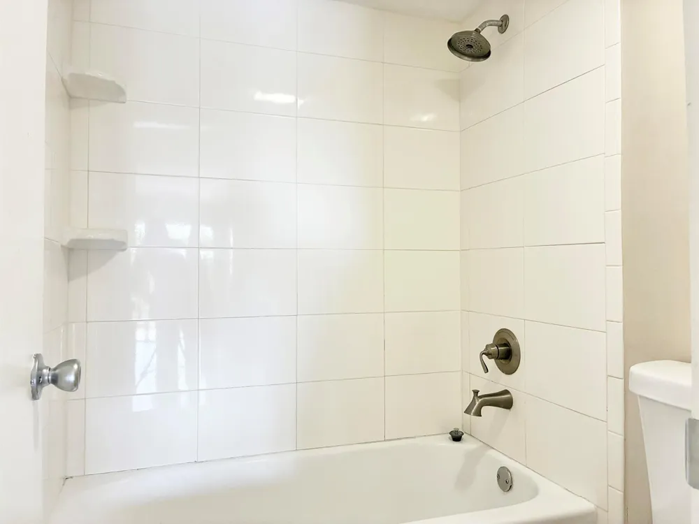 2306 S Cypress Bend Drive #420 Pompano Beach, FL 33069