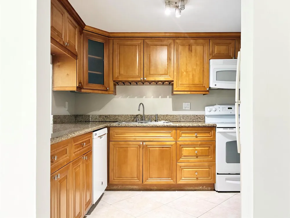 2306 S Cypress Bend Drive #420 Pompano Beach, FL 33069