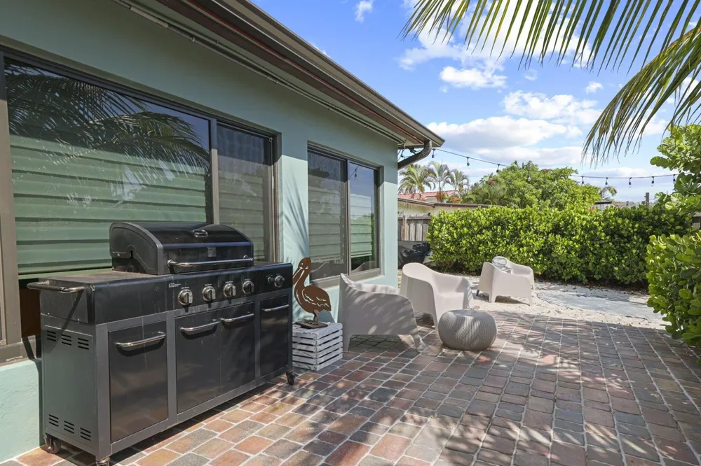 2332 NE 17th Terrace Wilton Manors, FL 33305