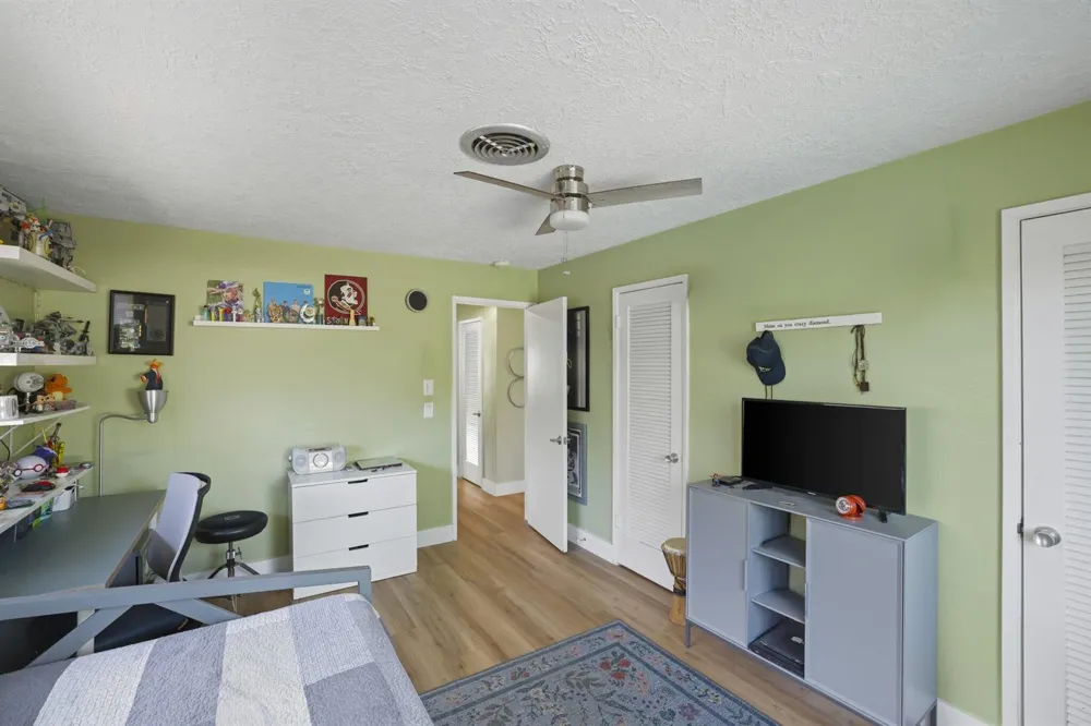 2332 NE 17th Terrace Wilton Manors, FL 33305