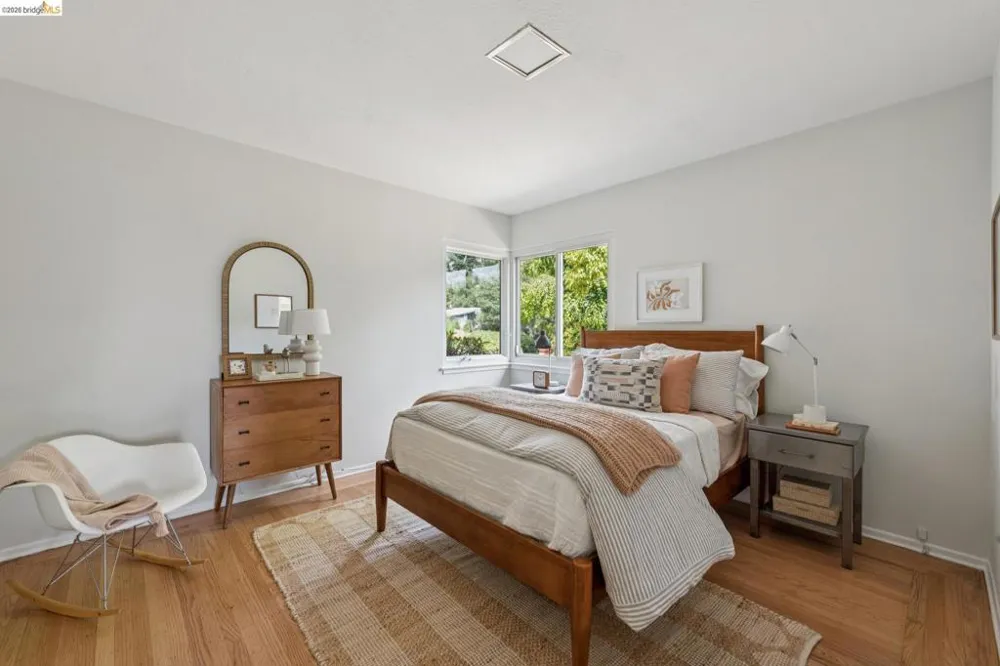 13474 Skyline Blvd Oakland, CA 94619