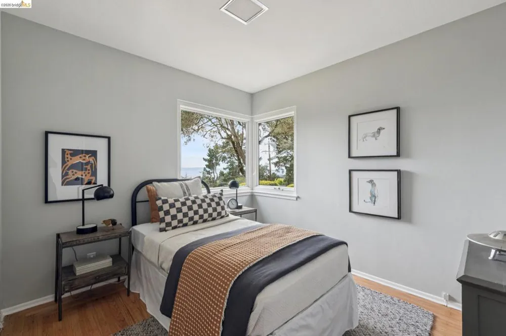 13474 Skyline Blvd Oakland, CA 94619