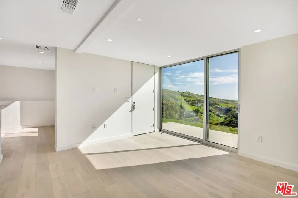 28405 Via Acero Street Malibu, CA 90265