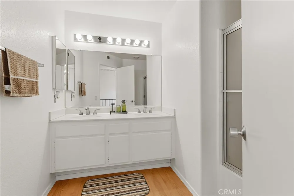 18852 Vista Del Canon #F Newhall, CA 91321