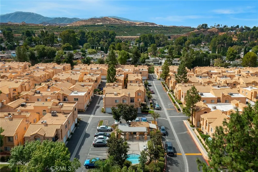 18852 Vista Del Canon #F Newhall, CA 91321