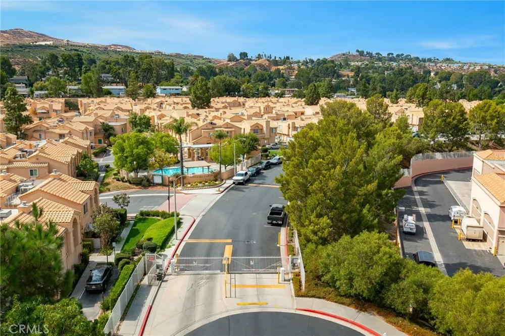 18852 Vista Del Canon #F Newhall, CA 91321