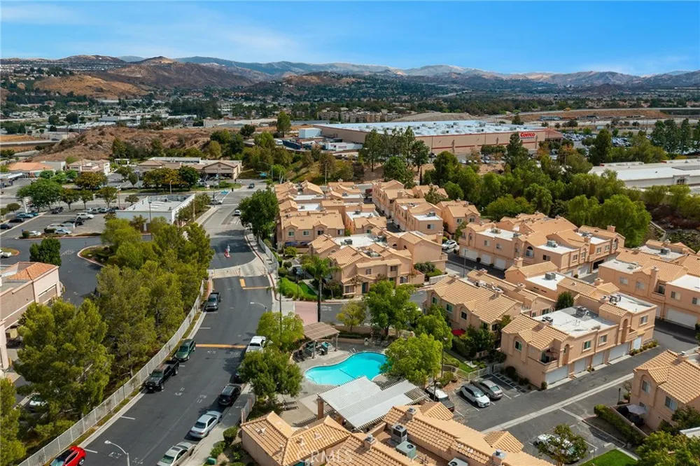 18852 Vista Del Canon #F Newhall, CA 91321