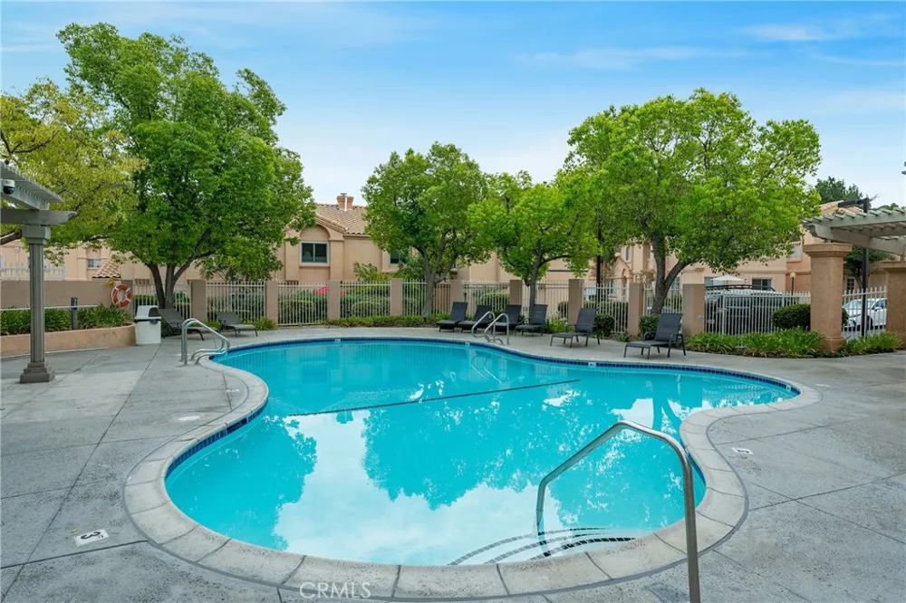 18852 Vista Del Canon #F Newhall, CA 91321