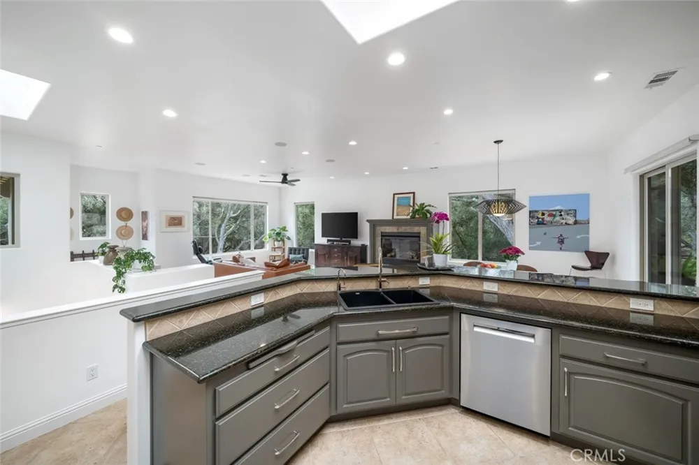 2940 Night Hawk Way Avila Beach, CA 93424
