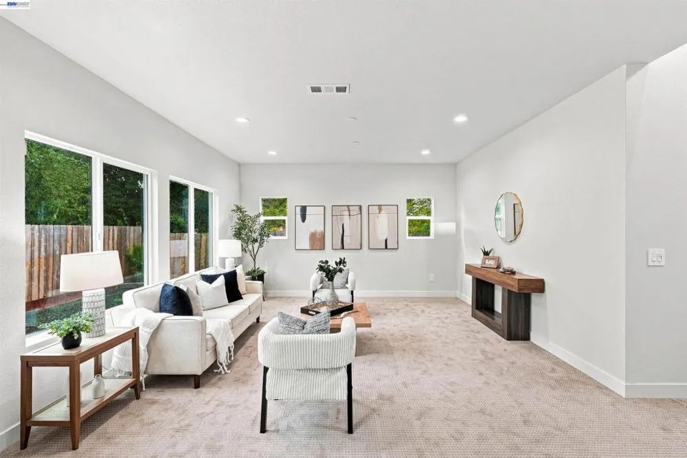 2722 Cowell Rd Concord, CA 94518