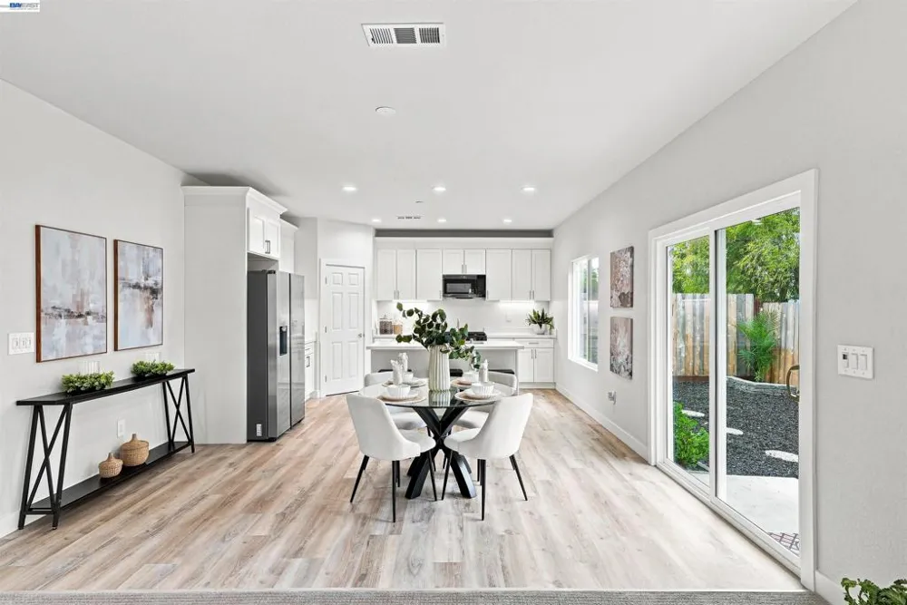 2722 Cowell Rd Concord, CA 94518