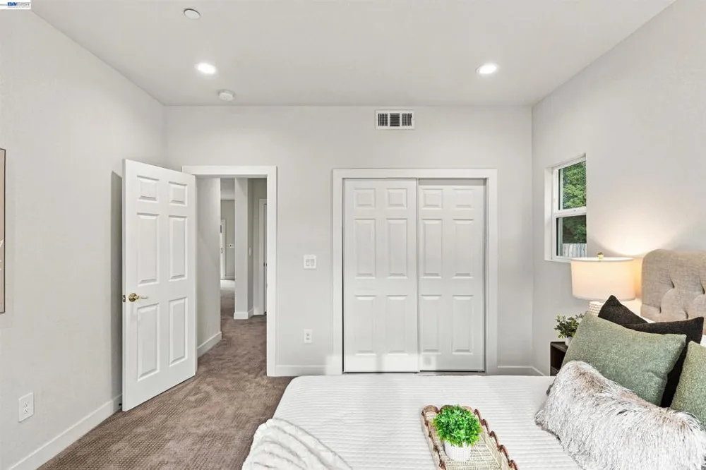 2722 Cowell Rd Concord, CA 94518