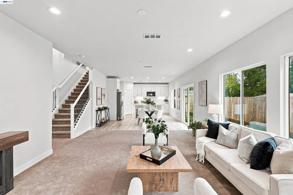 2722 Cowell Rd Concord, CA 94518
