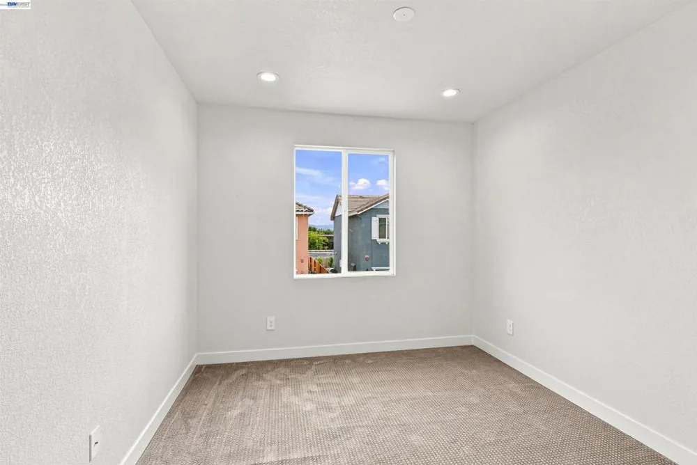2722 Cowell Rd Concord, CA 94518