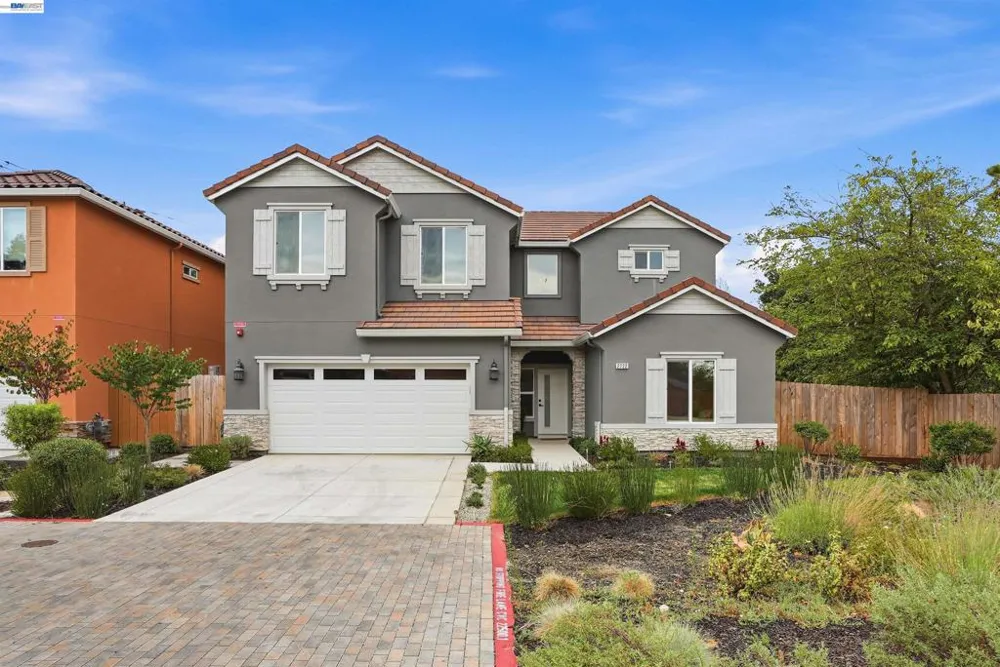 2722 Cowell Rd Concord, CA 94518