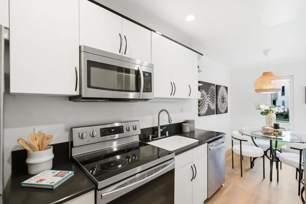 4238 George Avenue #1 San Mateo, CA 94403