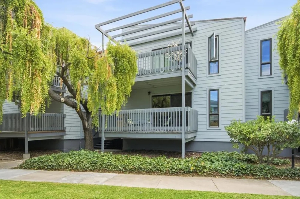 4238 George Avenue #1 San Mateo, CA 94403