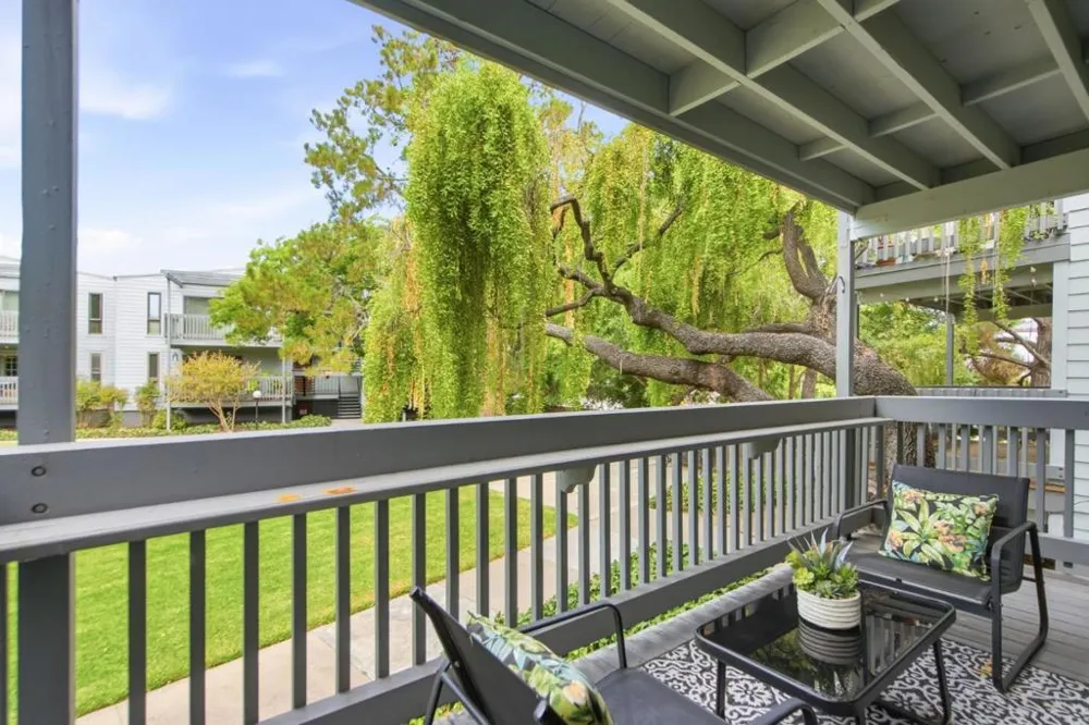 4238 George Avenue #1 San Mateo, CA 94403