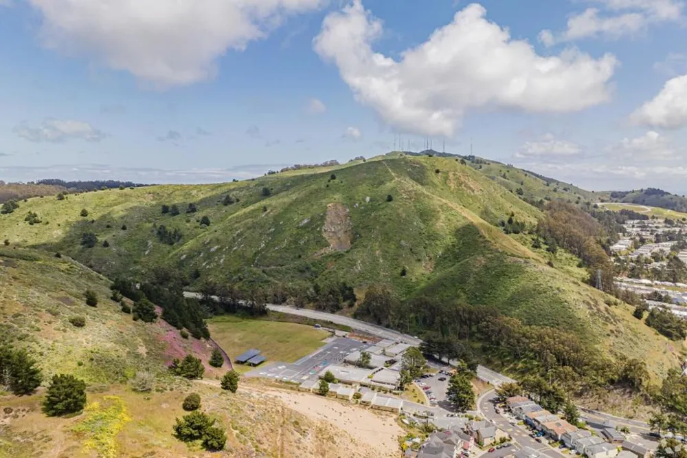 188 Santa Barbara Avenue Daly City, CA 94014