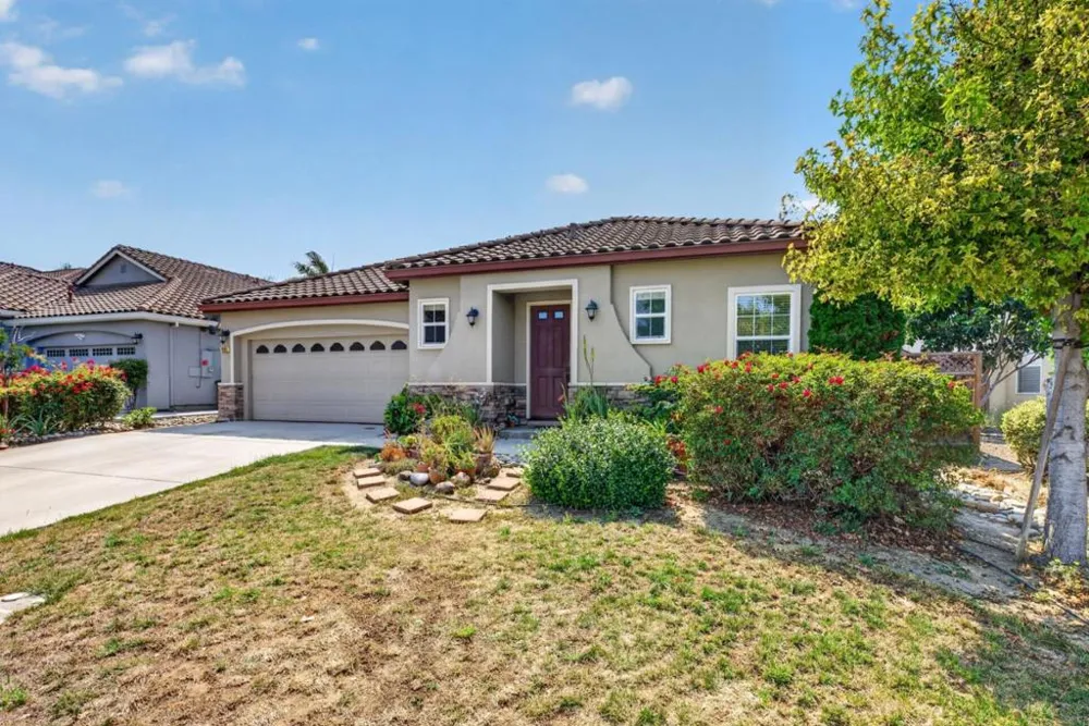 551 Hillock Drive Hollister, CA 95023