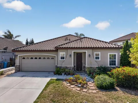 551 Hillock Drive