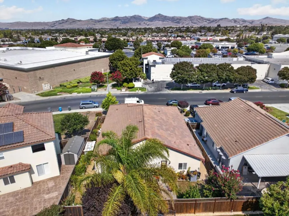 551 Hillock Drive Hollister, CA 95023