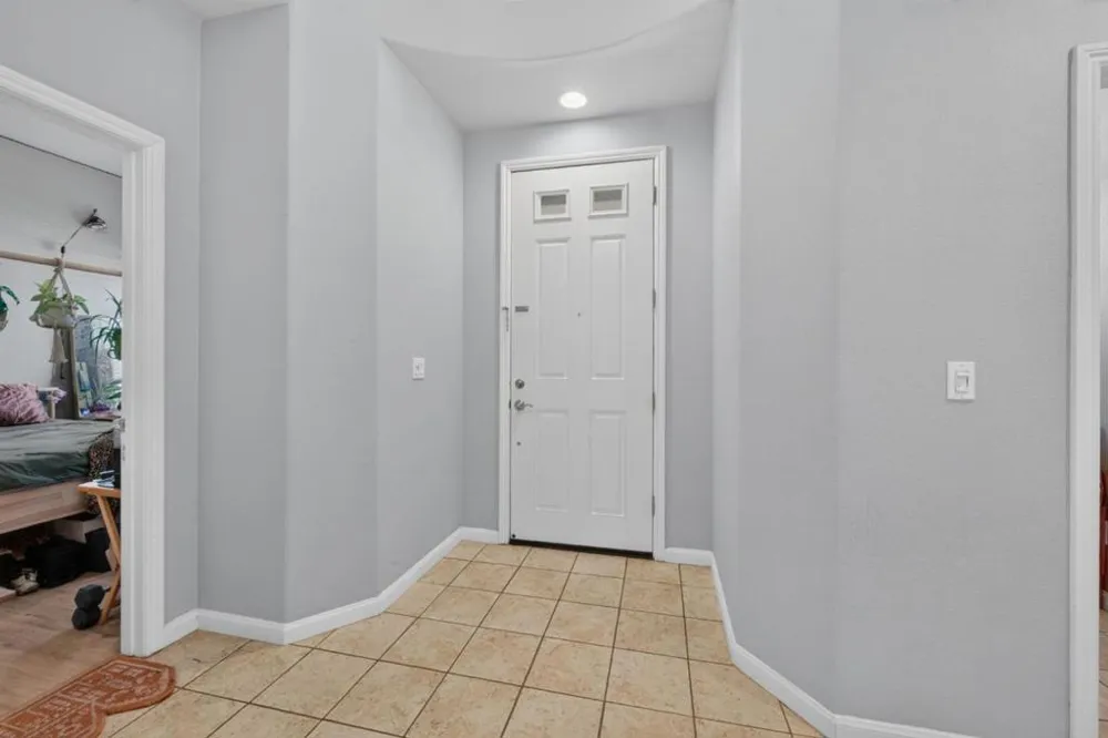 551 Hillock Drive Hollister, CA 95023