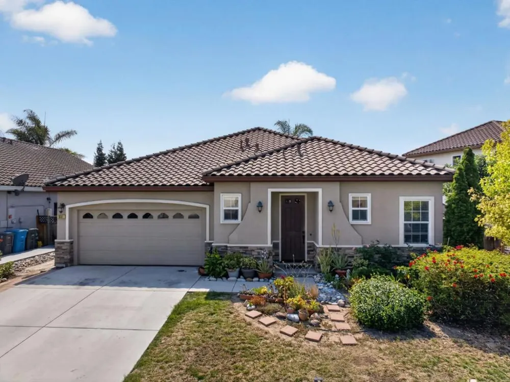 551 Hillock Drive Hollister, CA 95023