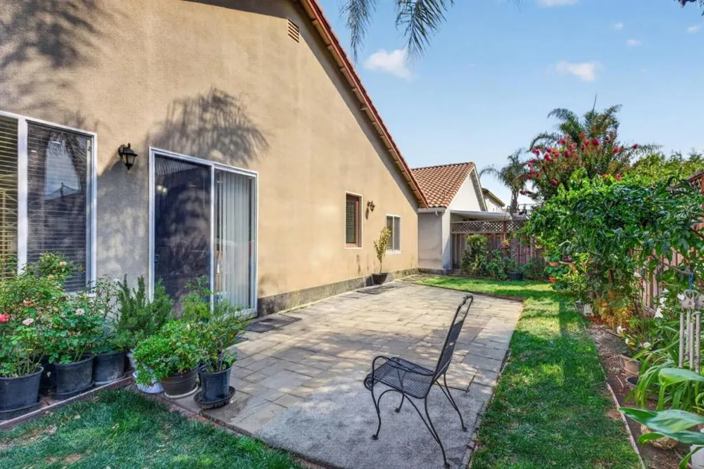 551 Hillock Drive Hollister, CA 95023