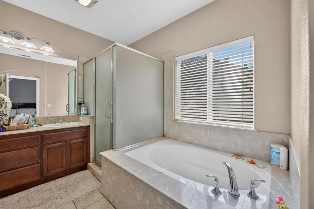 551 Hillock Drive Hollister, CA 95023