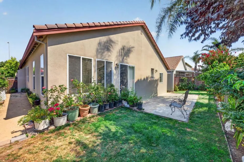 551 Hillock Drive Hollister, CA 95023