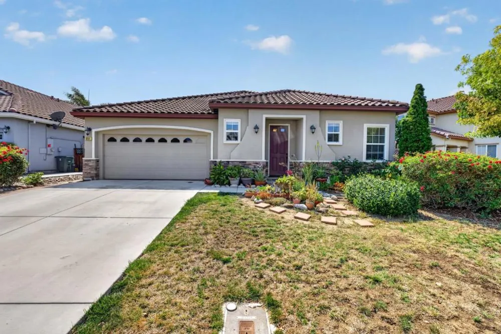 551 Hillock Drive Hollister, CA 95023