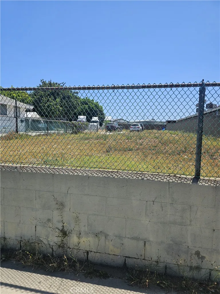 140 223 STREET Carson, CA 90745