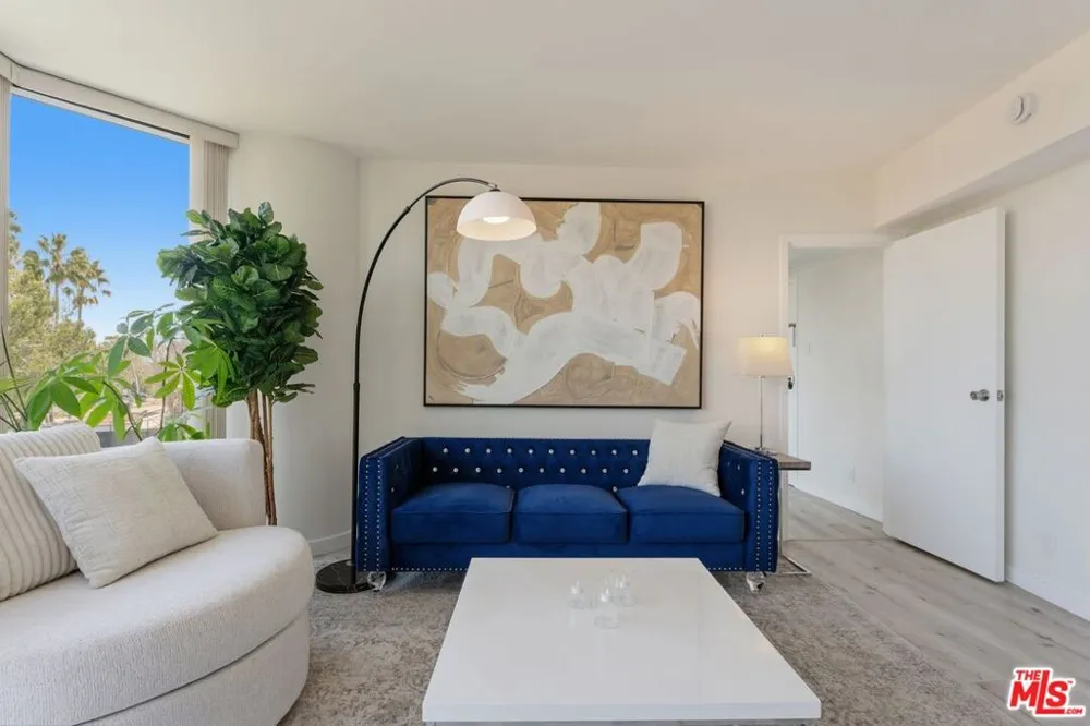 4316 Marina City Dr #310G Marina del Rey, CA 90292