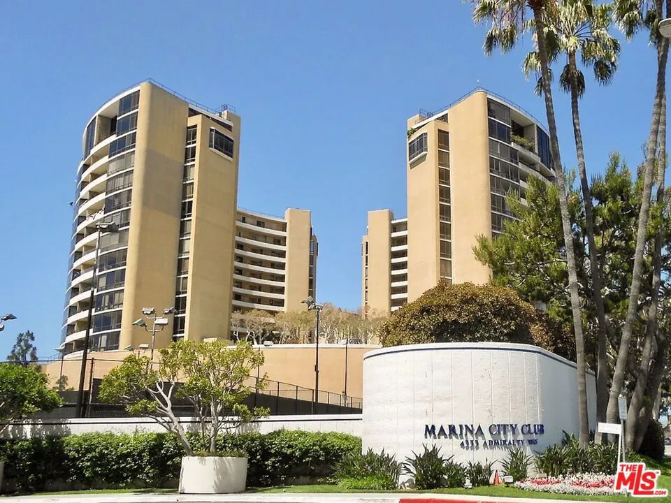 4316 Marina City Dr #310G Marina del Rey, CA 90292