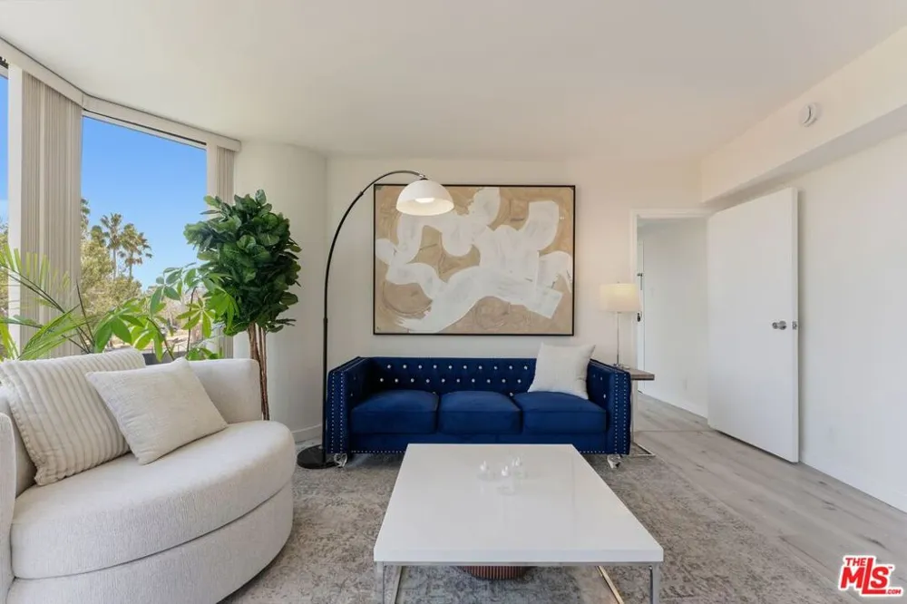 4316 Marina City Dr #310G Marina del Rey, CA 90292