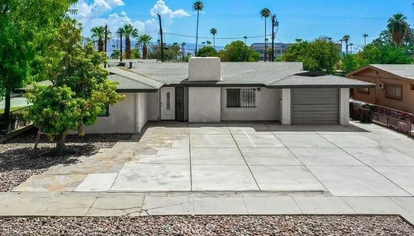 45472 Deglet Noor Indio, CA 92201