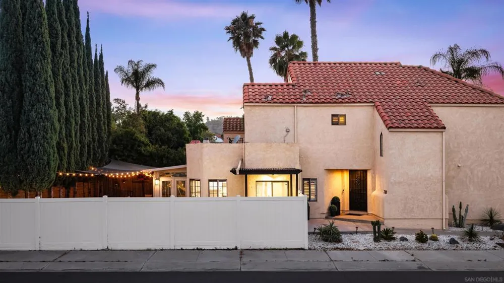 2161 Villa Sonoma Glen Escondido, CA 92029