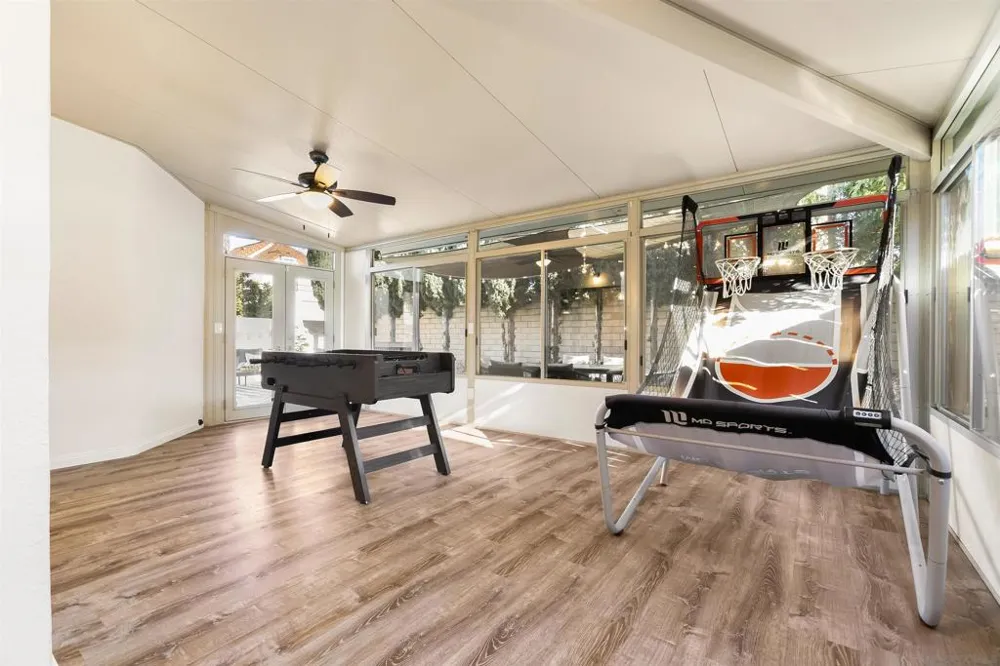 2161 Villa Sonoma Glen Escondido, CA 92029