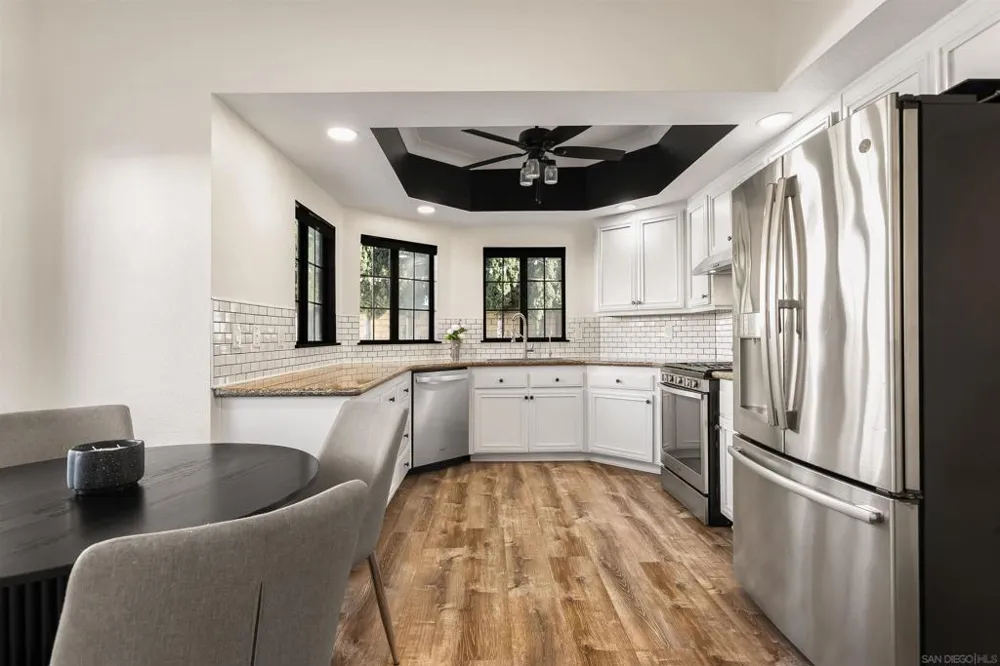 2161 Villa Sonoma Glen Escondido, CA 92029