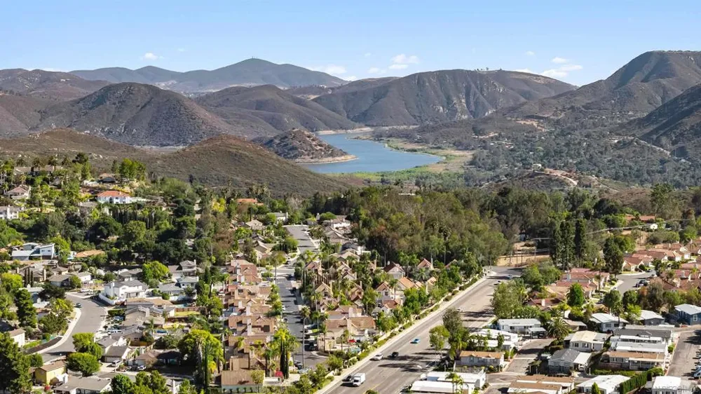2161 Villa Sonoma Glen Escondido, CA 92029